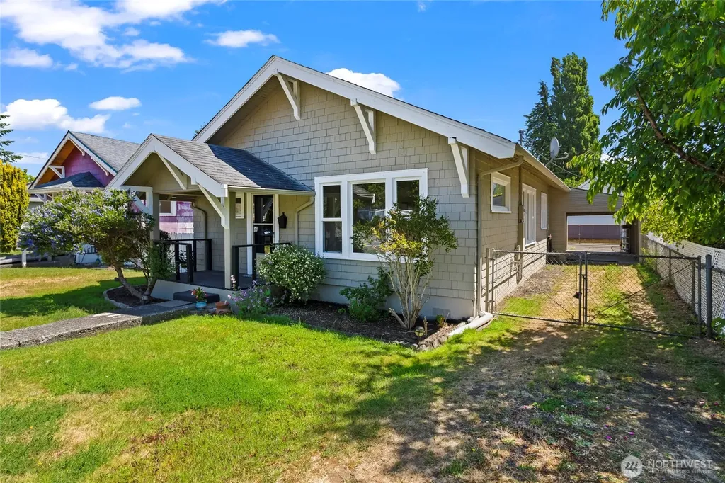 1120 Lincoln Street Hoquiam WA 98550