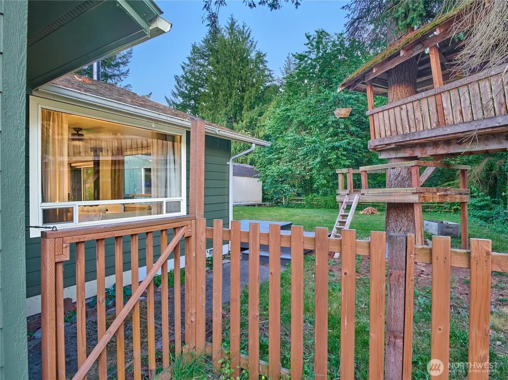 112 Powell Lane Gold Bar WA 98251