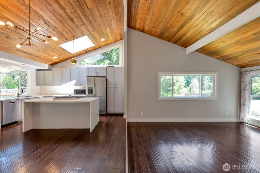 22826 NE 21st Place Sammamish WA 98074