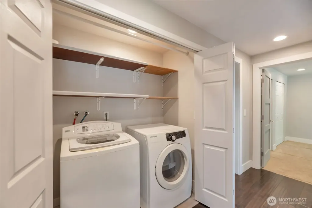 22826 NE 21st Place Sammamish WA 98074