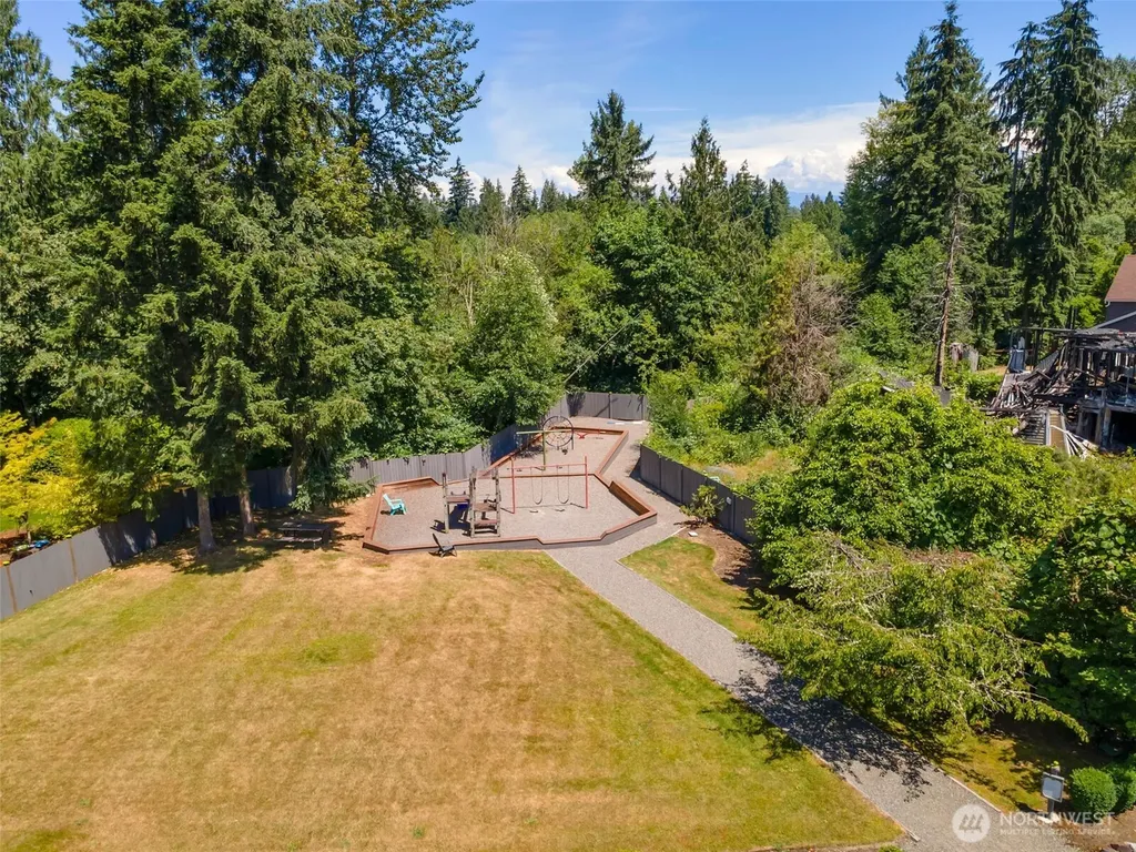 22826 NE 21st Place Sammamish WA 98074
