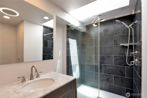 22826 NE 21st Place Sammamish WA 98074