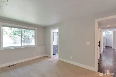 22826 NE 21st Place Sammamish WA 98074