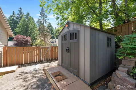 22826 NE 21st Place Sammamish WA 98074