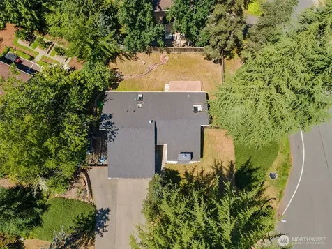 22826 NE 21st Place Sammamish WA 98074