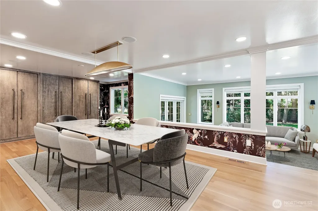 37 Tatoosh Key Bellevue WA 98006