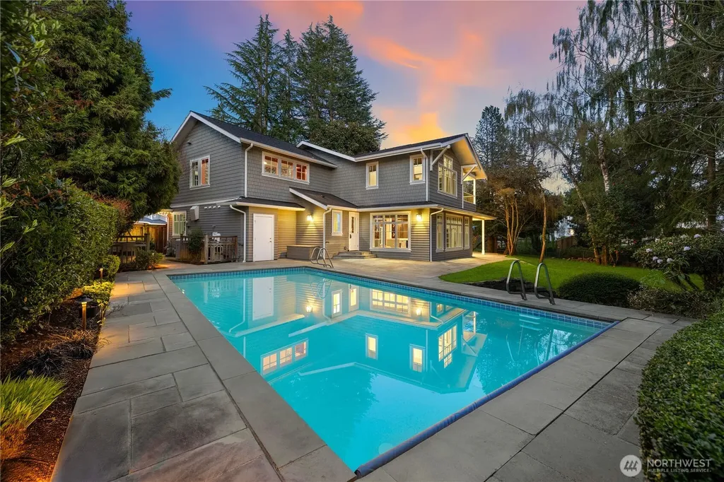 37 Tatoosh Key Bellevue WA 98006