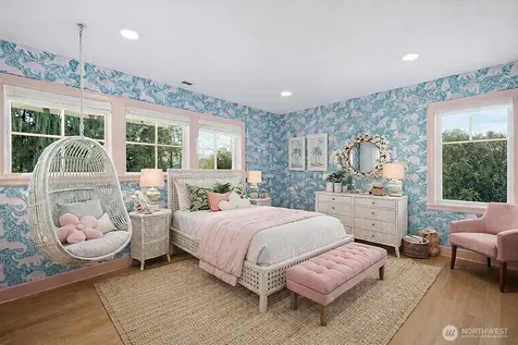 37 Tatoosh Key Bellevue WA 98006
