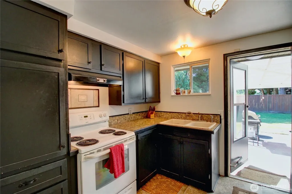 21264 Plaza Drive Sedro Woolley WA 98284