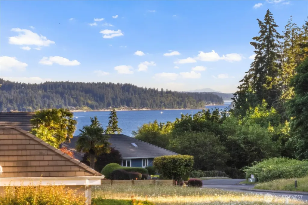 10017 127th Street Ct NW Gig Harbor WA 98329