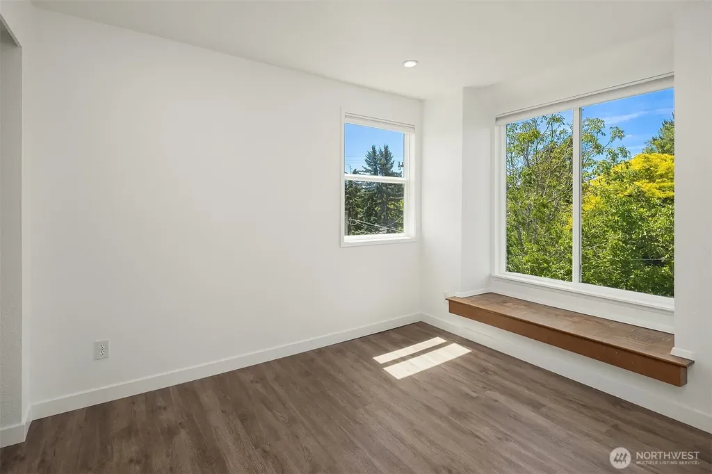 756 N 72nd Street Seattle WA 98103