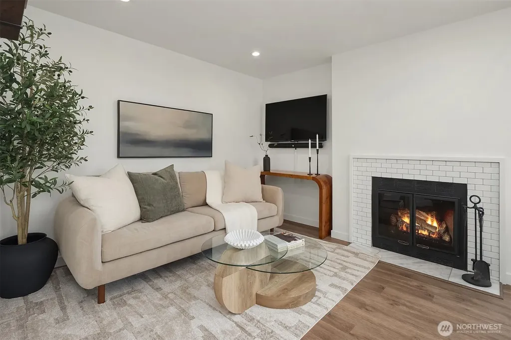 756 N 72nd Street Seattle WA 98103