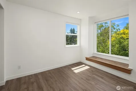 756 N 72nd Street Seattle WA 98103