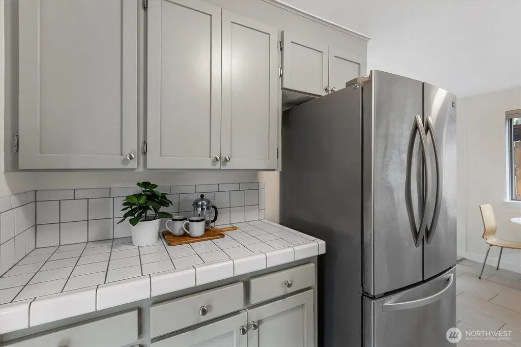 15837 7th Avenue SW Burien WA 98166