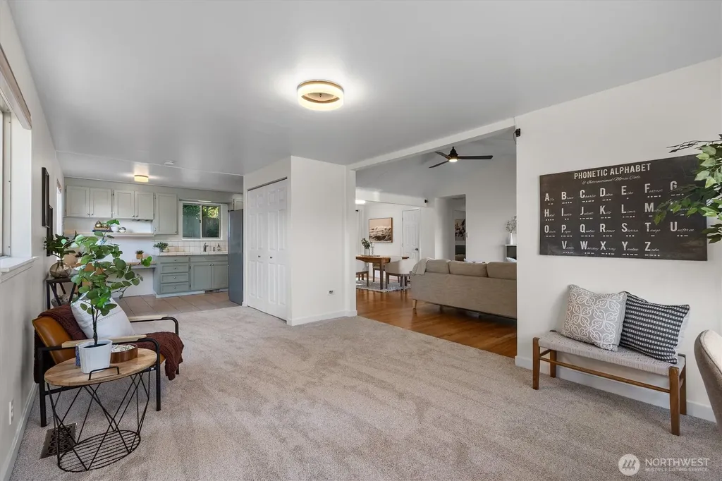 15837 7th Avenue SW Burien WA 98166