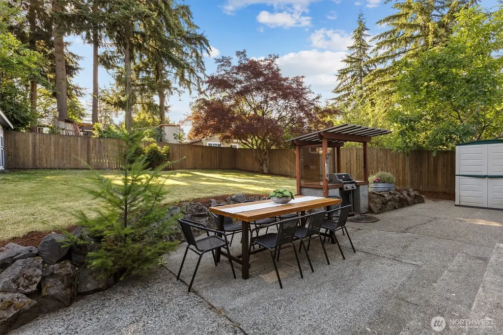 15837 7th Avenue SW Burien WA 98166