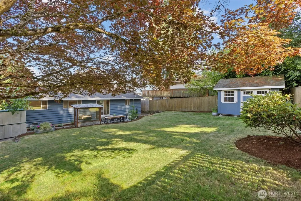 15837 7th Avenue SW Burien WA 98166