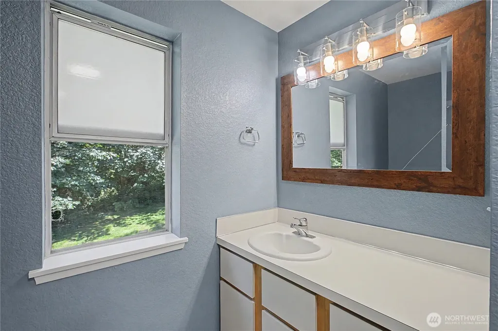 2821 60th Lane SE Olympia WA 98501