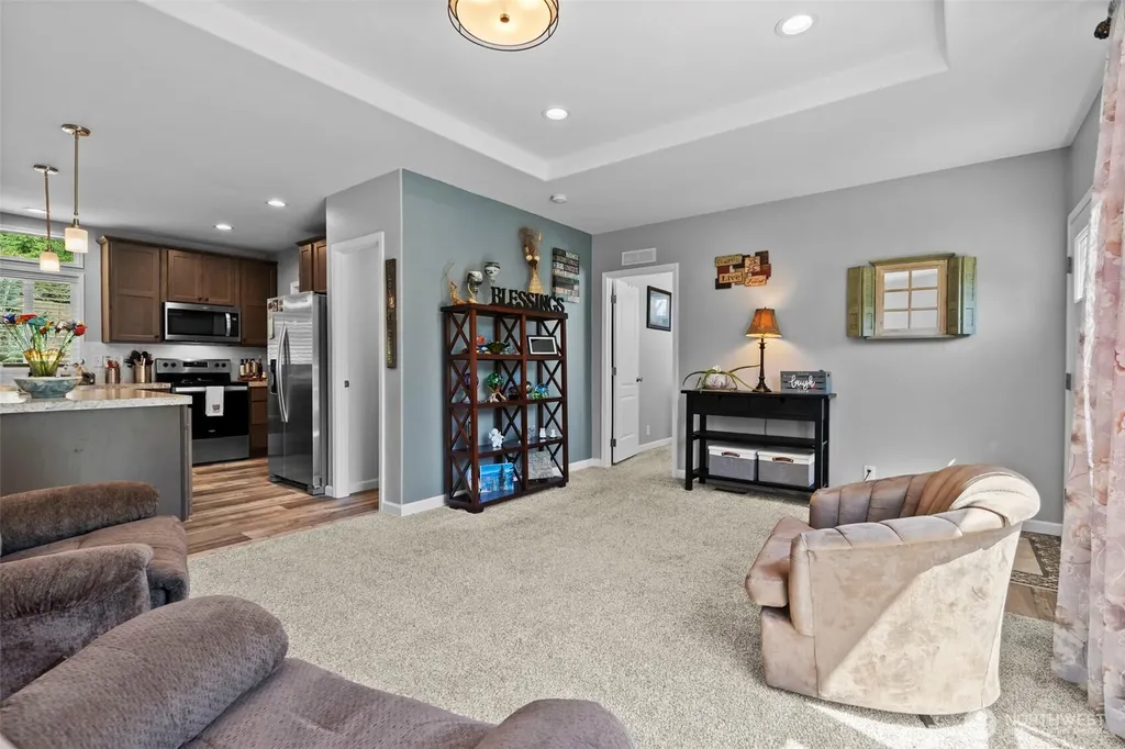 458 N 50th Avenue Longview WA 98632