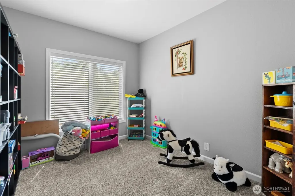 458 N 50th Avenue Longview WA 98632