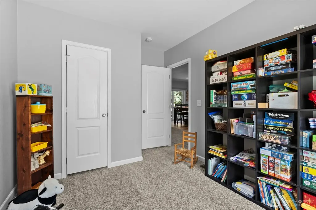 458 N 50th Avenue Longview WA 98632
