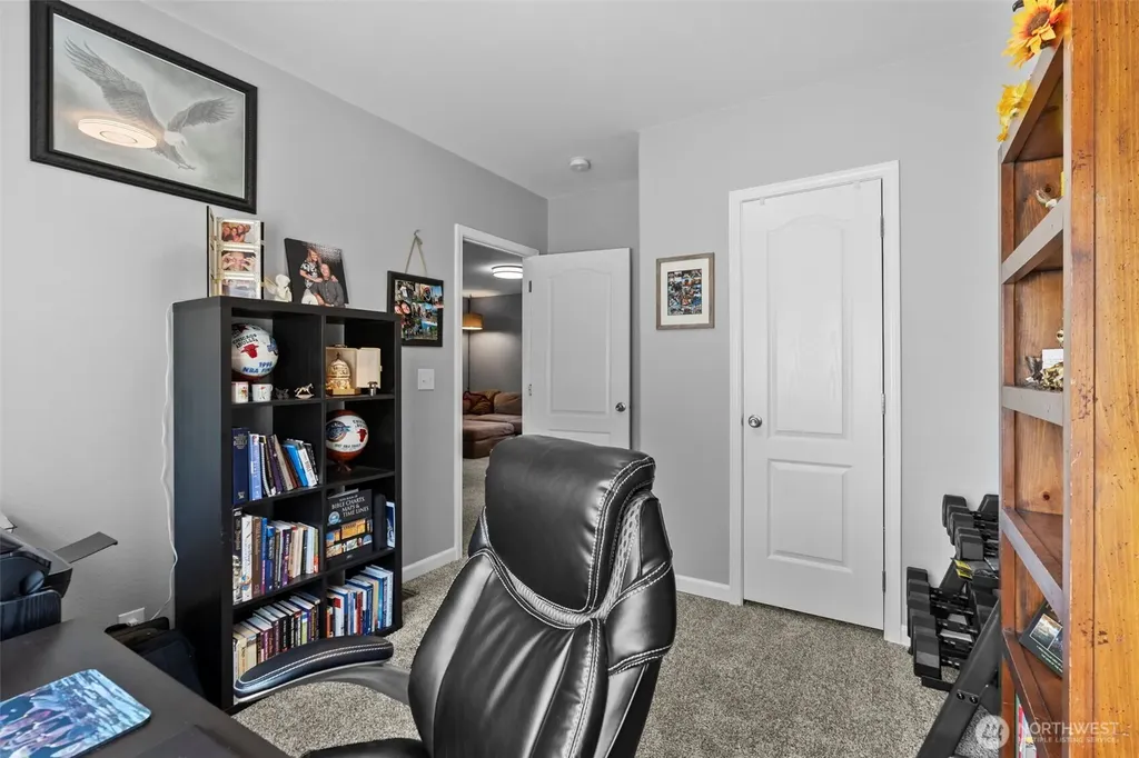 458 N 50th Avenue Longview WA 98632
