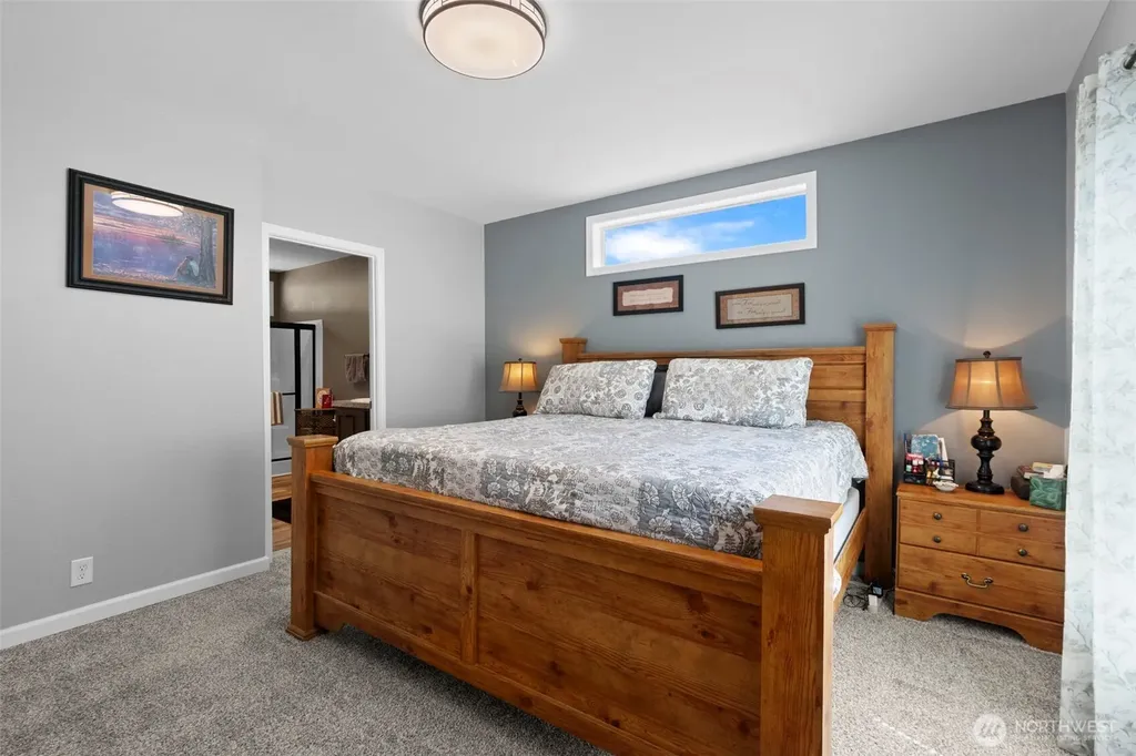458 N 50th Avenue Longview WA 98632