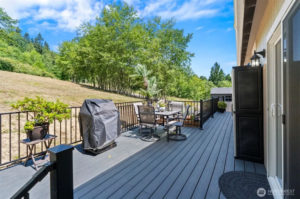 458 N 50th Avenue Longview WA 98632