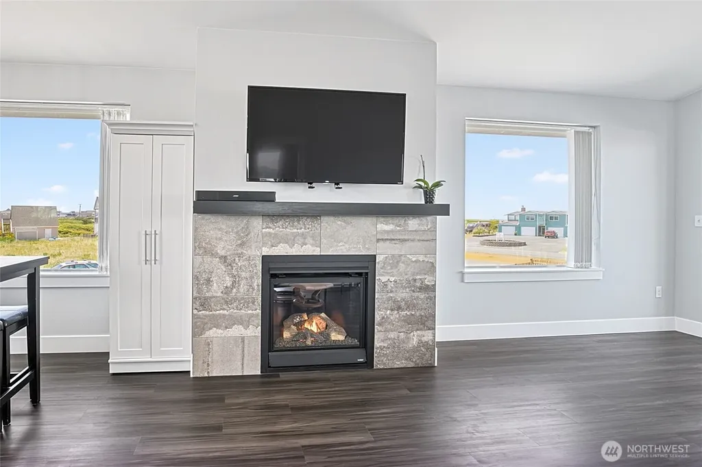 1054 Cedar Crest Court SW Ocean Shores WA 98569