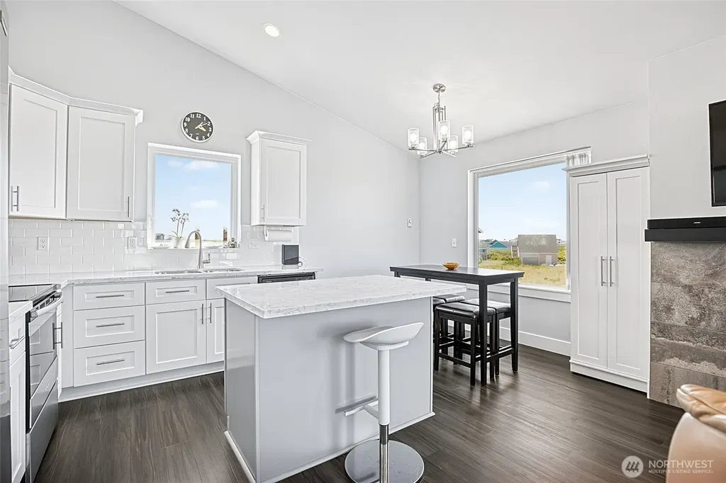 1054 Cedar Crest Court SW Ocean Shores WA 98569