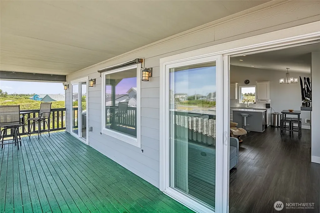 1054 Cedar Crest Court SW Ocean Shores WA 98569