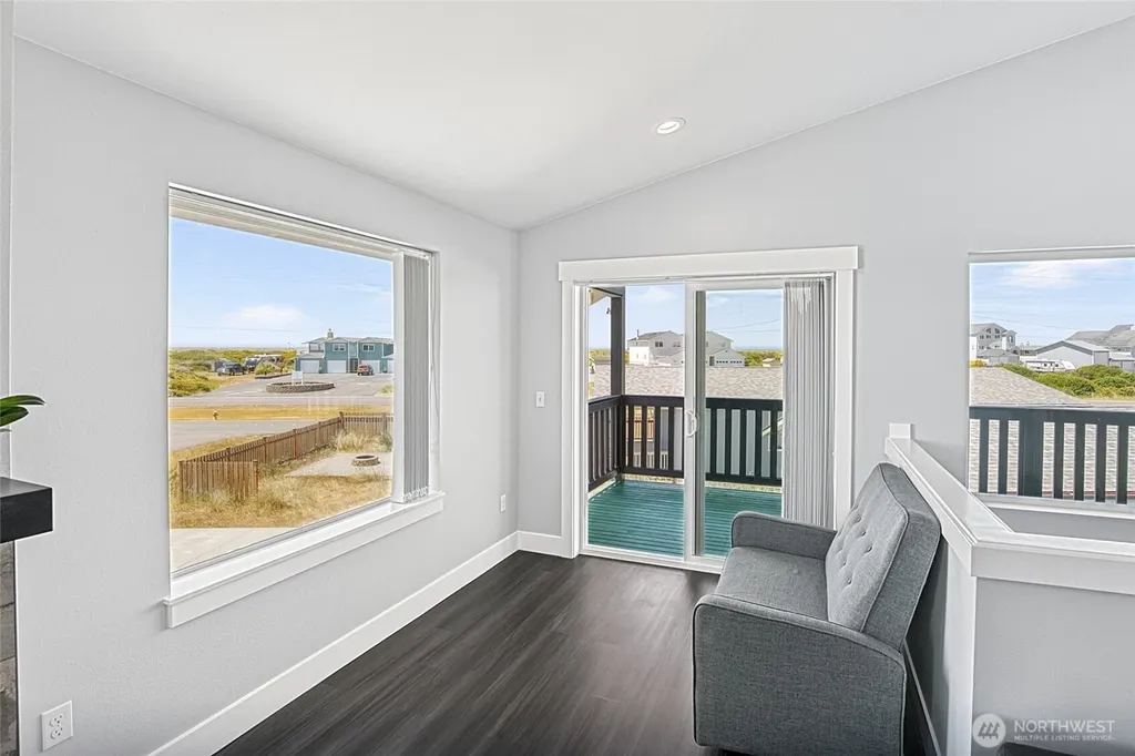 1054 Cedar Crest Court SW Ocean Shores WA 98569