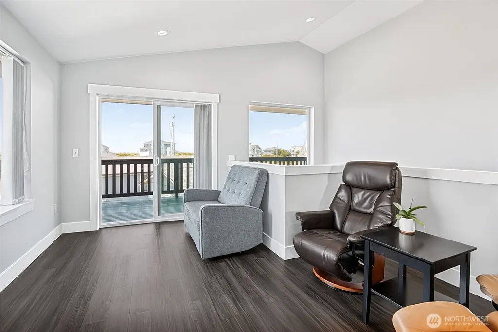 1054 Cedar Crest Court SW Ocean Shores WA 98569
