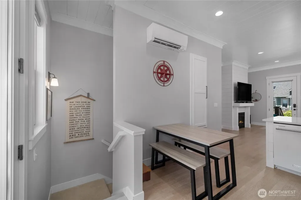 61 Horizon Street Pacific Beach WA 98571