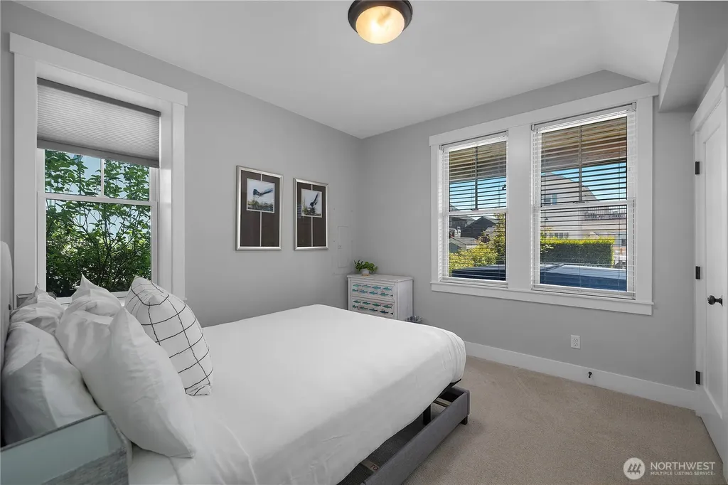 61 Horizon Street Pacific Beach WA 98571
