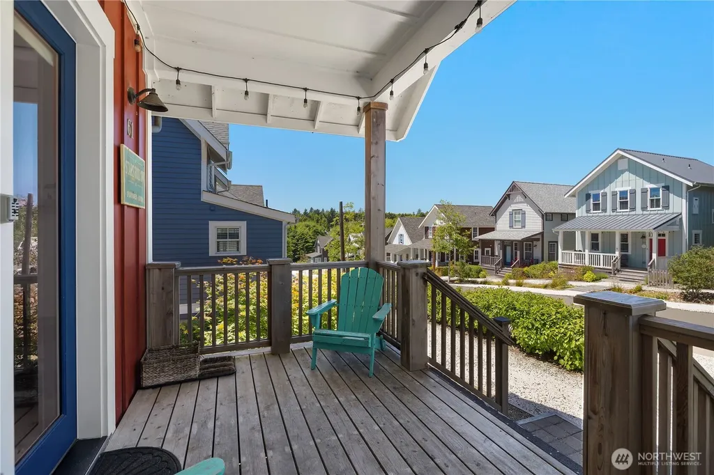 61 Horizon Street Pacific Beach WA 98571