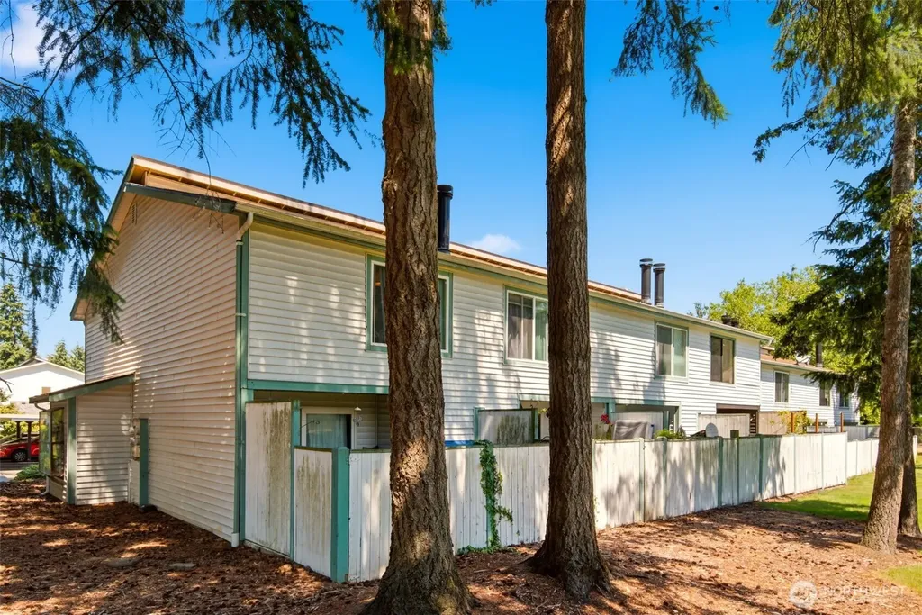 1725 SW 318th Place Federal Way WA 98023