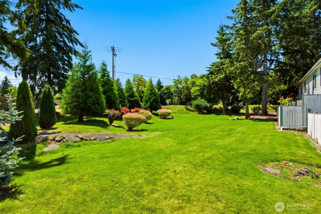 1725 SW 318th Place Federal Way WA 98023