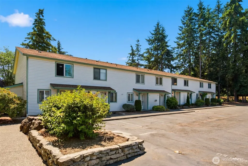 1725 SW 318th Place Federal Way WA 98023