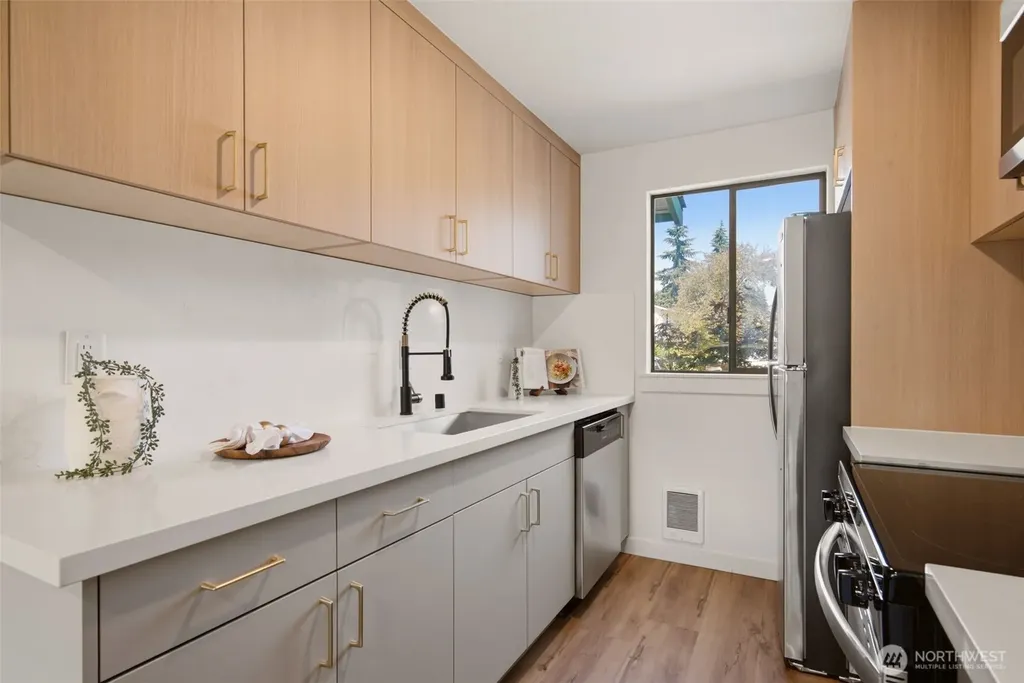 1725 SW 318th Place Federal Way WA 98023
