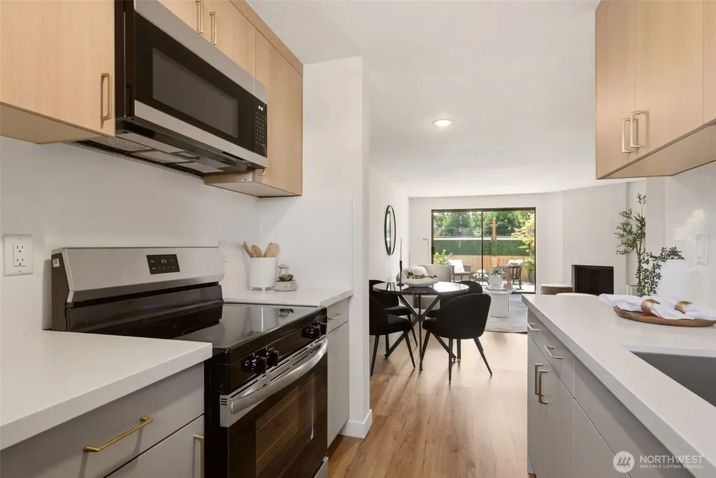 1725 SW 318th Place Federal Way WA 98023