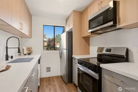 1725 SW 318th Place Federal Way WA 98023