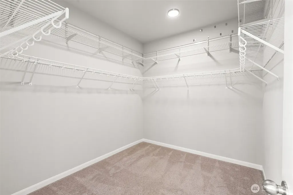 2417 NE Redford Street Poulsbo WA 98370