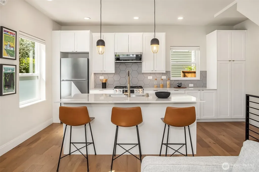 1802 38th Avenue Seattle WA 98122