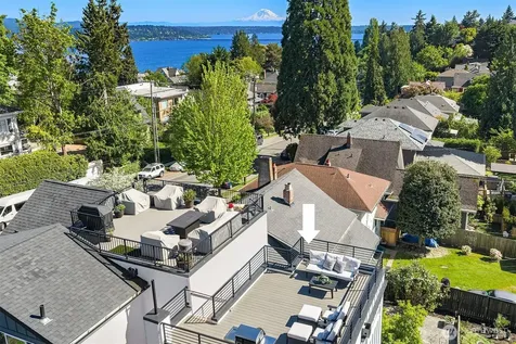 1802 38th Avenue Seattle WA 98122
