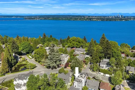 1802 38th Avenue Seattle WA 98122