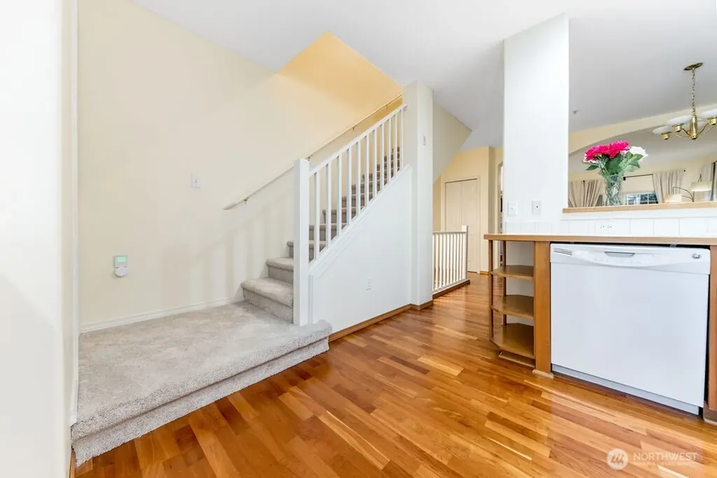 18505 SE Newport Way Issaquah WA 98027