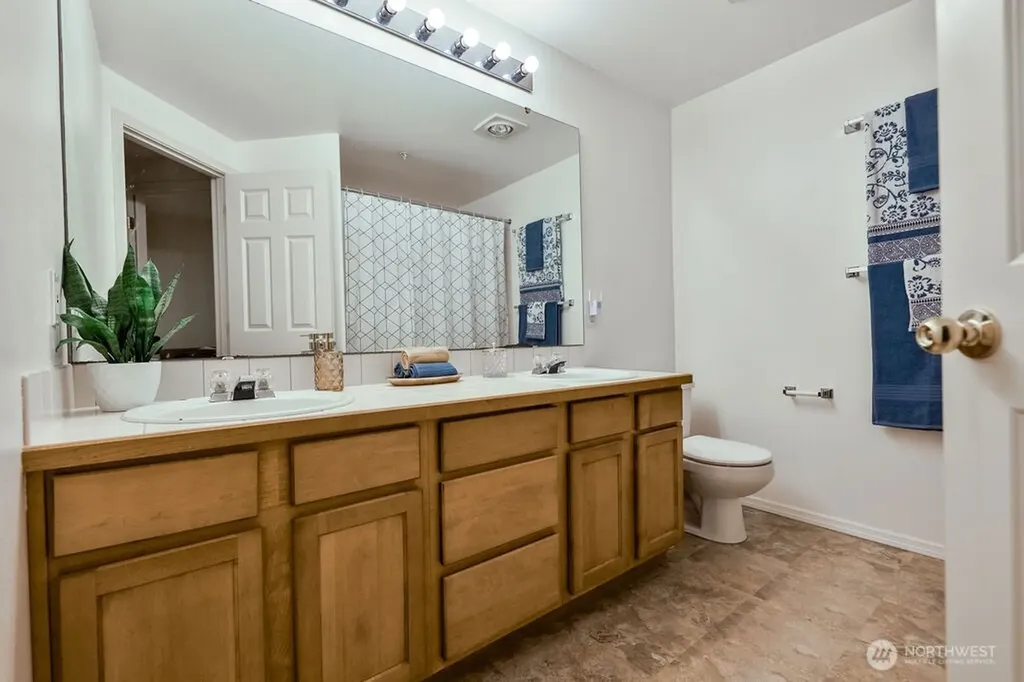 18505 SE Newport Way Issaquah WA 98027