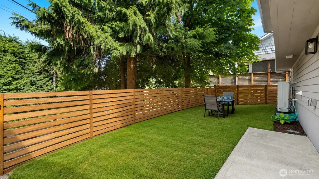 2500 Lorentz Place N Seattle WA 98109