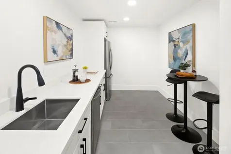 2500 Lorentz Place N Seattle WA 98109
